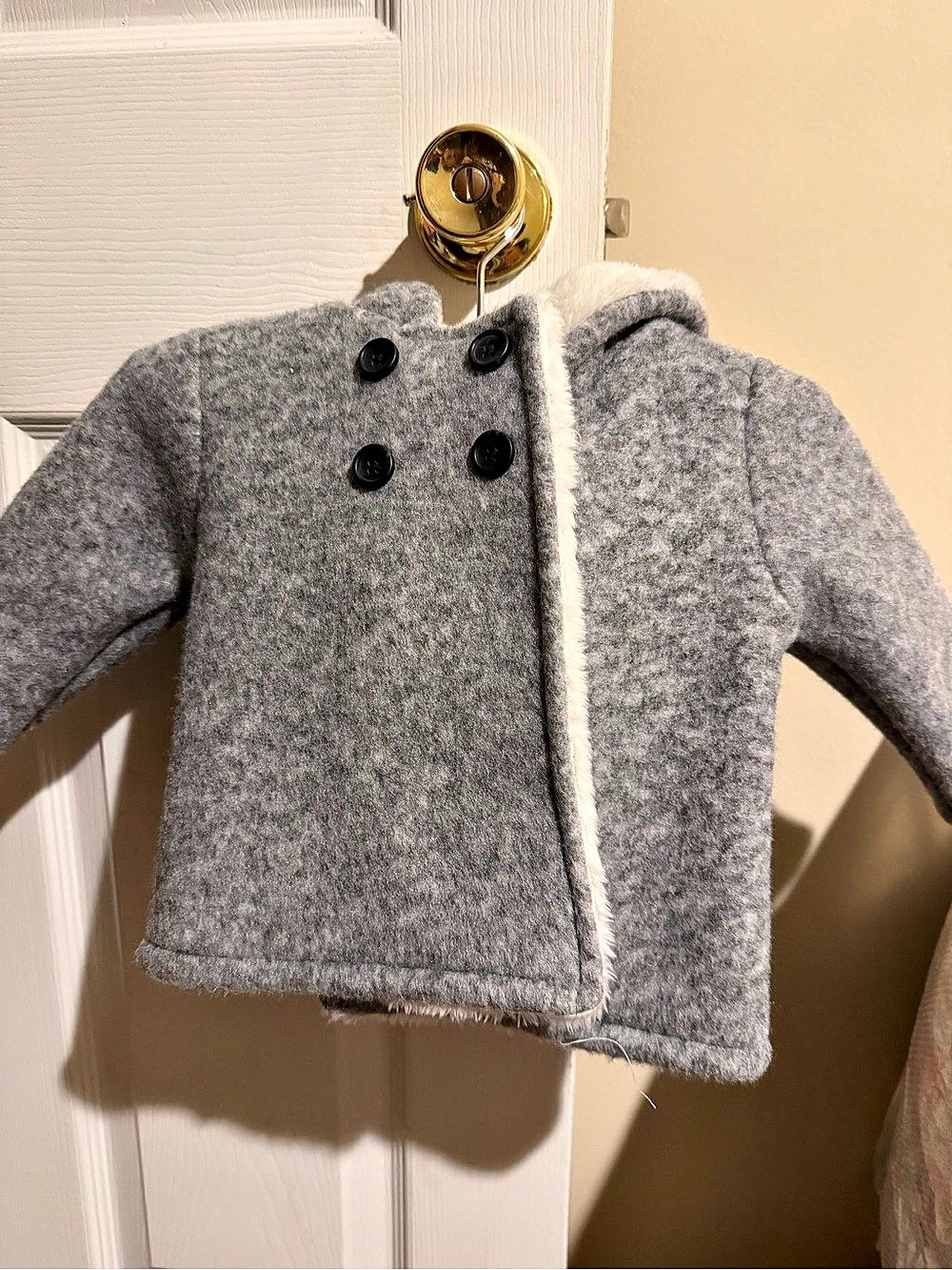 Kids Gray & White Hooded Vest